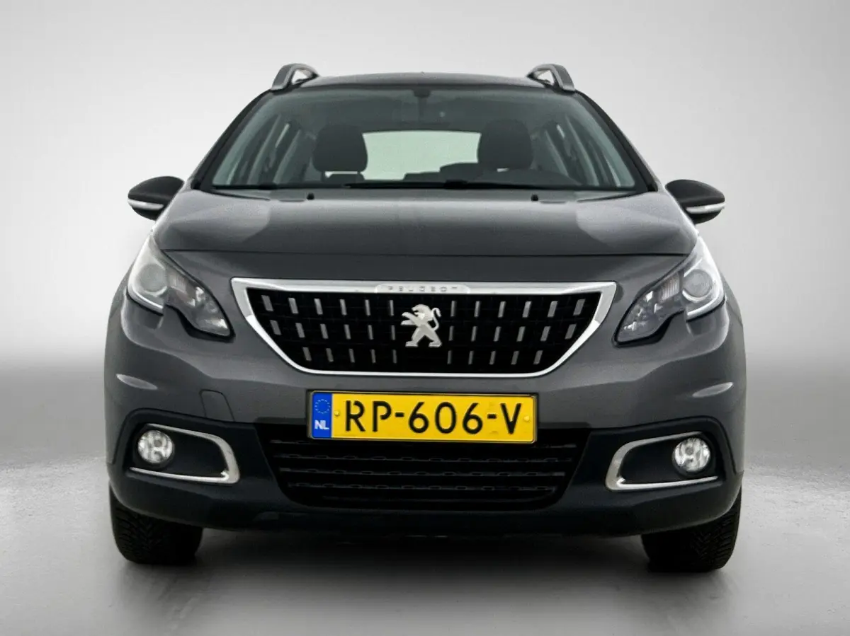 1.2 110pk Blue Lion | Trekhaak | Navigatie | Apple Carplay/Android Auto | Airco | Cruise Control | Parkeersensoren |