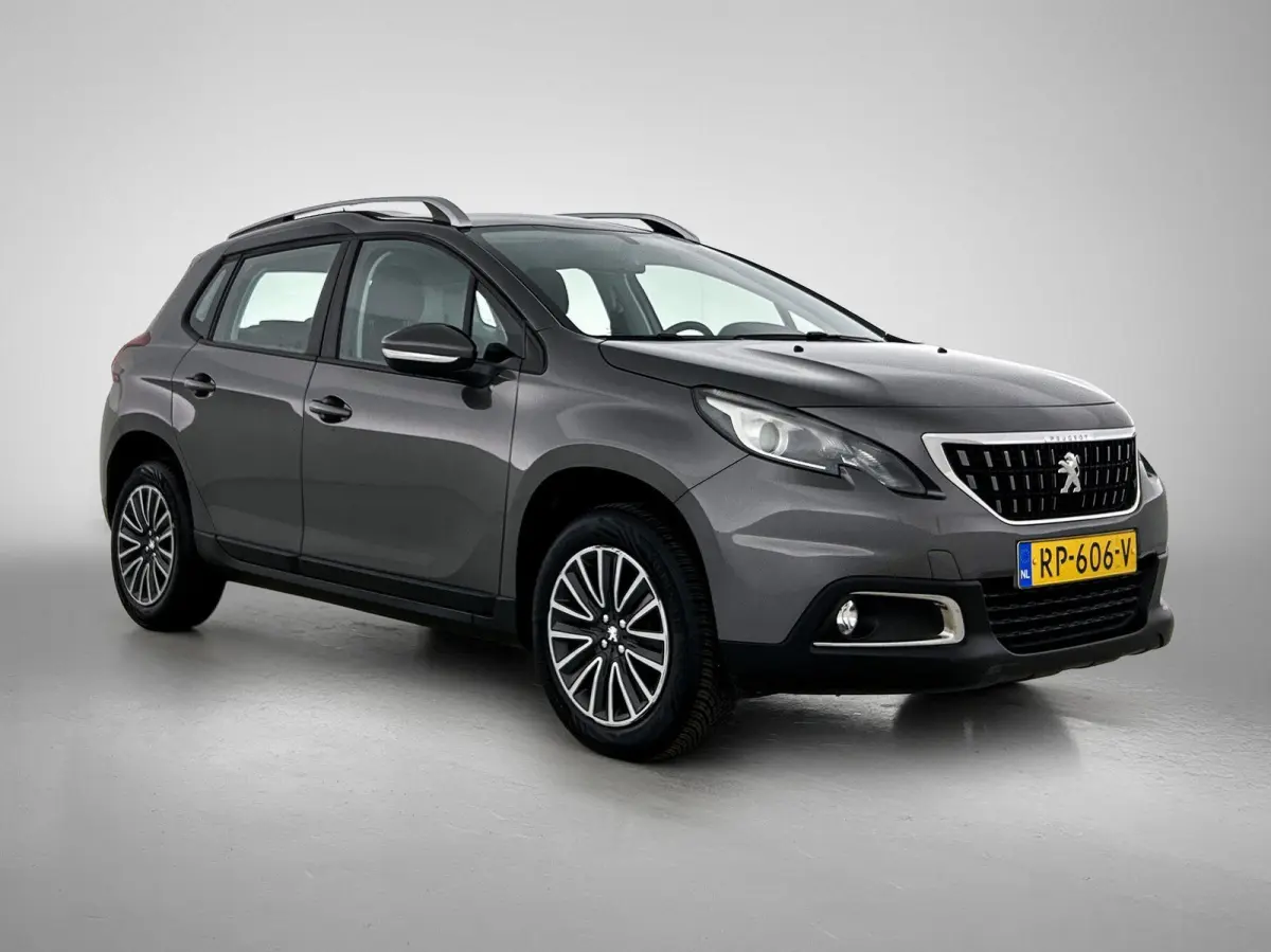 1.2 110pk Blue Lion | Trekhaak | Navigatie | Apple Carplay/Android Auto | Airco | Cruise Control | Parkeersensoren |