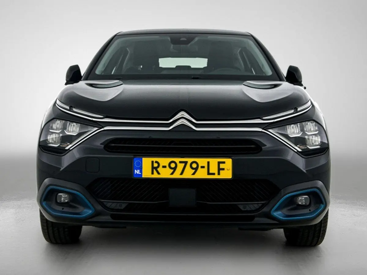 136pk Feel 50 kWh Automaat | 1ste Eigenaar | Accu 94% | Adaptieve Cruise Control | Full-LED | Voorruitverwarming | Camera | Apple Carplay/Android Auto | Climate Control |