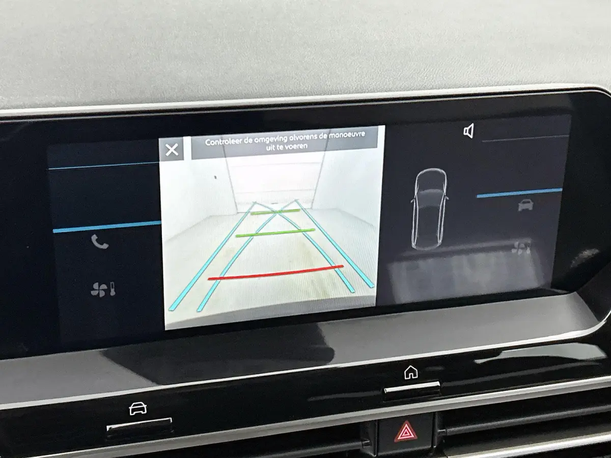 136pk Feel 50 kWh Automaat | 1ste Eigenaar | Accu 94% | Adaptieve Cruise Control | Full-LED | Voorruitverwarming | Camera | Apple Carplay/Android Auto | Climate Control |