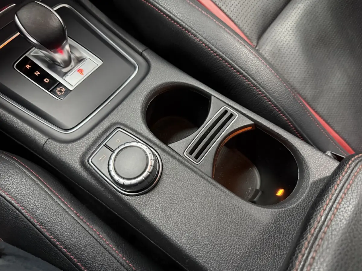 CLA 45 AMG BRABUS LOOK PANO KUIPSTOELEN