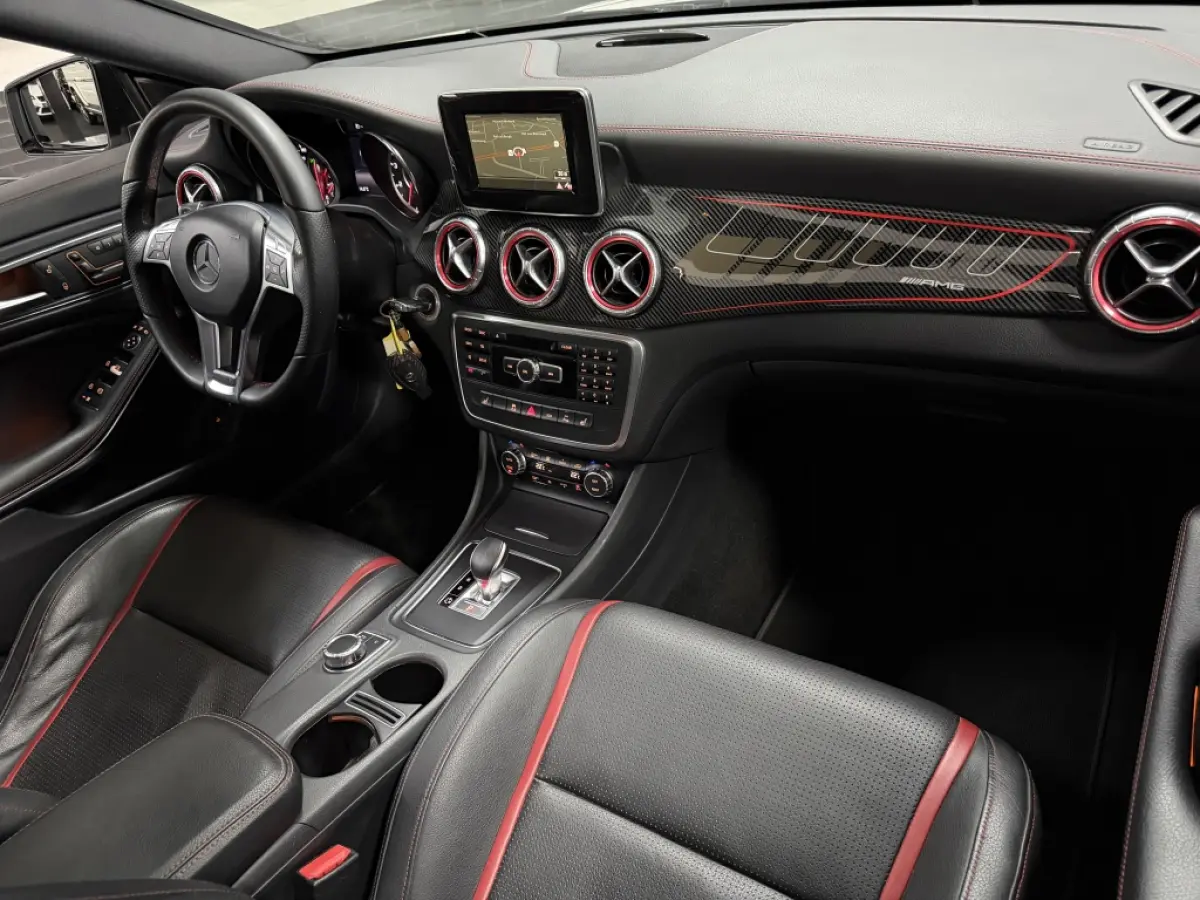 CLA 45 AMG BRABUS LOOK PANO KUIPSTOELEN