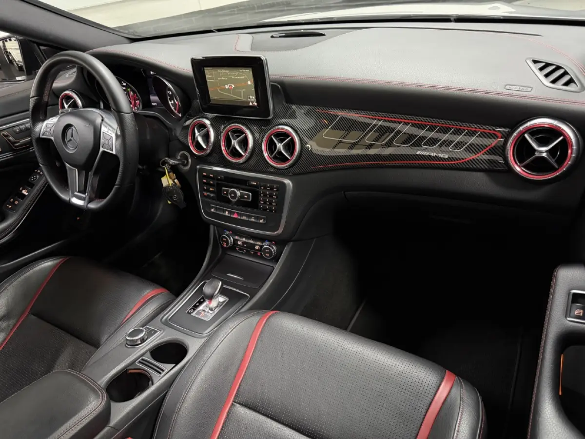 CLA 45 AMG BRABUS LOOK PANO KUIPSTOELEN