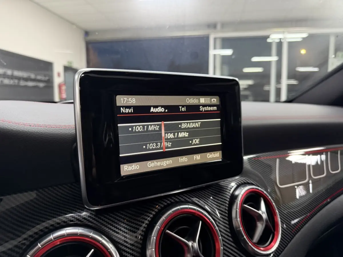 CLA 45 AMG BRABUS LOOK PANO KUIPSTOELEN