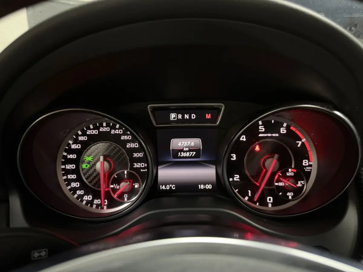 CLA 45 AMG BRABUS LOOK PANO KUIPSTOELEN