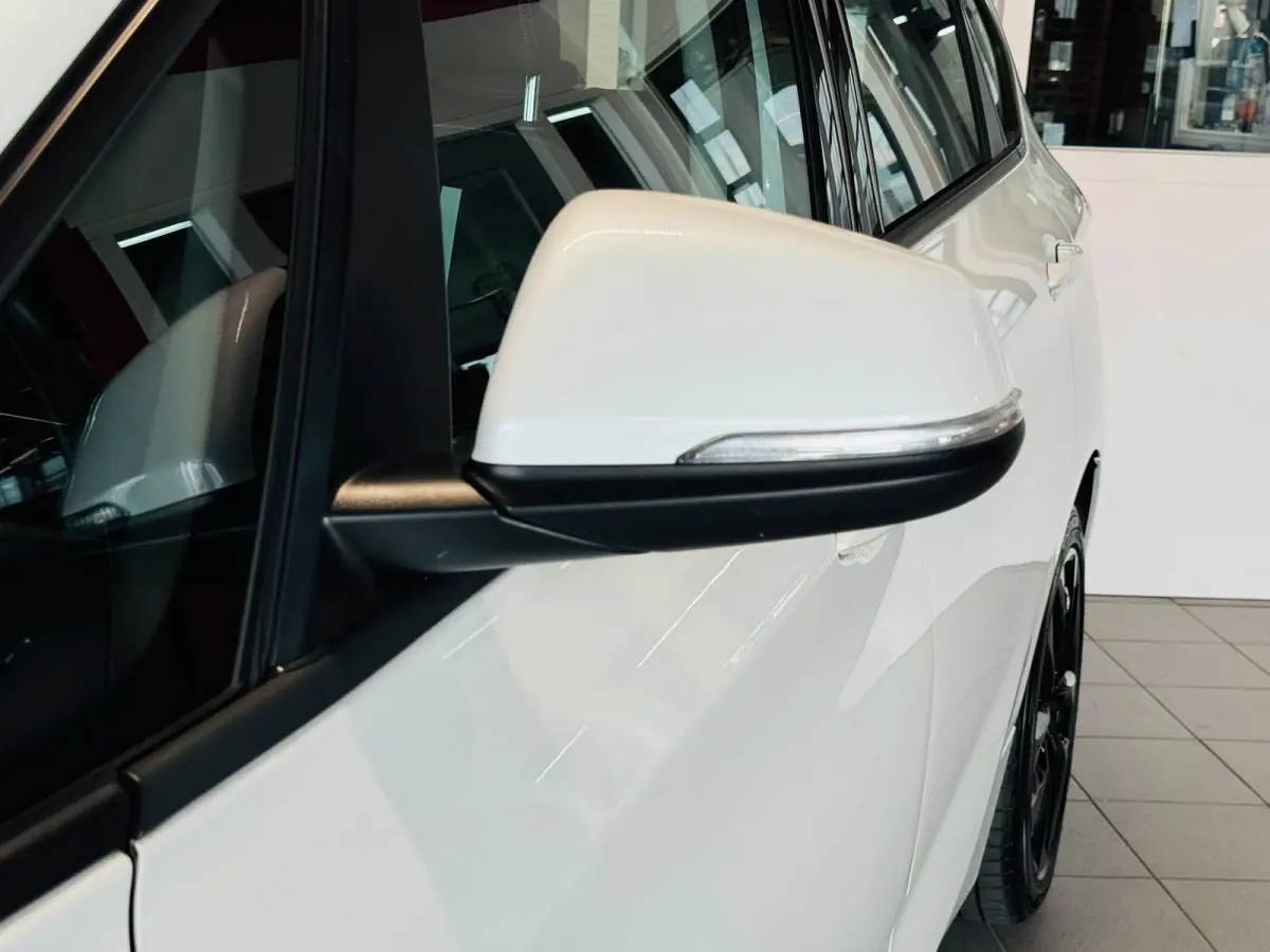 225xe iPerformance*Navigatie*Stoelverwarming*Half leder*Cruise Control*