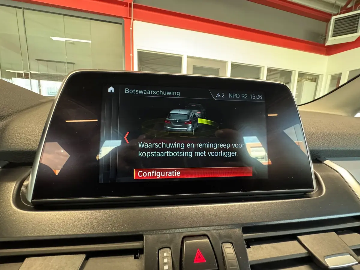 225xe iPerformance*Navigatie*Stoelverwarming*Half leder*Cruise Control*