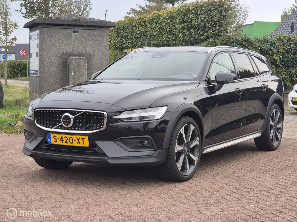 2.0 B5 AWD Ultimate Polestar|Pano|360°