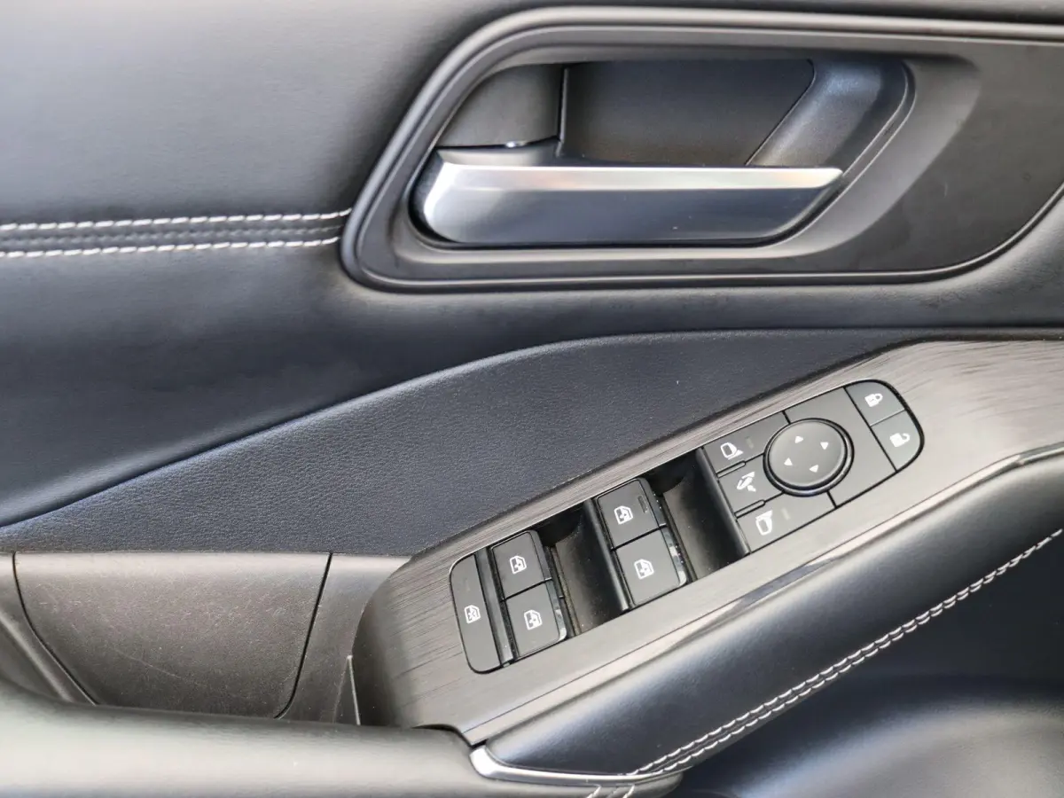 158pk MHEV N-Connecta | Trekhaak | 1650KG Trekgewicht! | Dealeronderhouden! | Lichtmetalen velgen | Achteruitrijcamera | Adaptive Cruise Control |