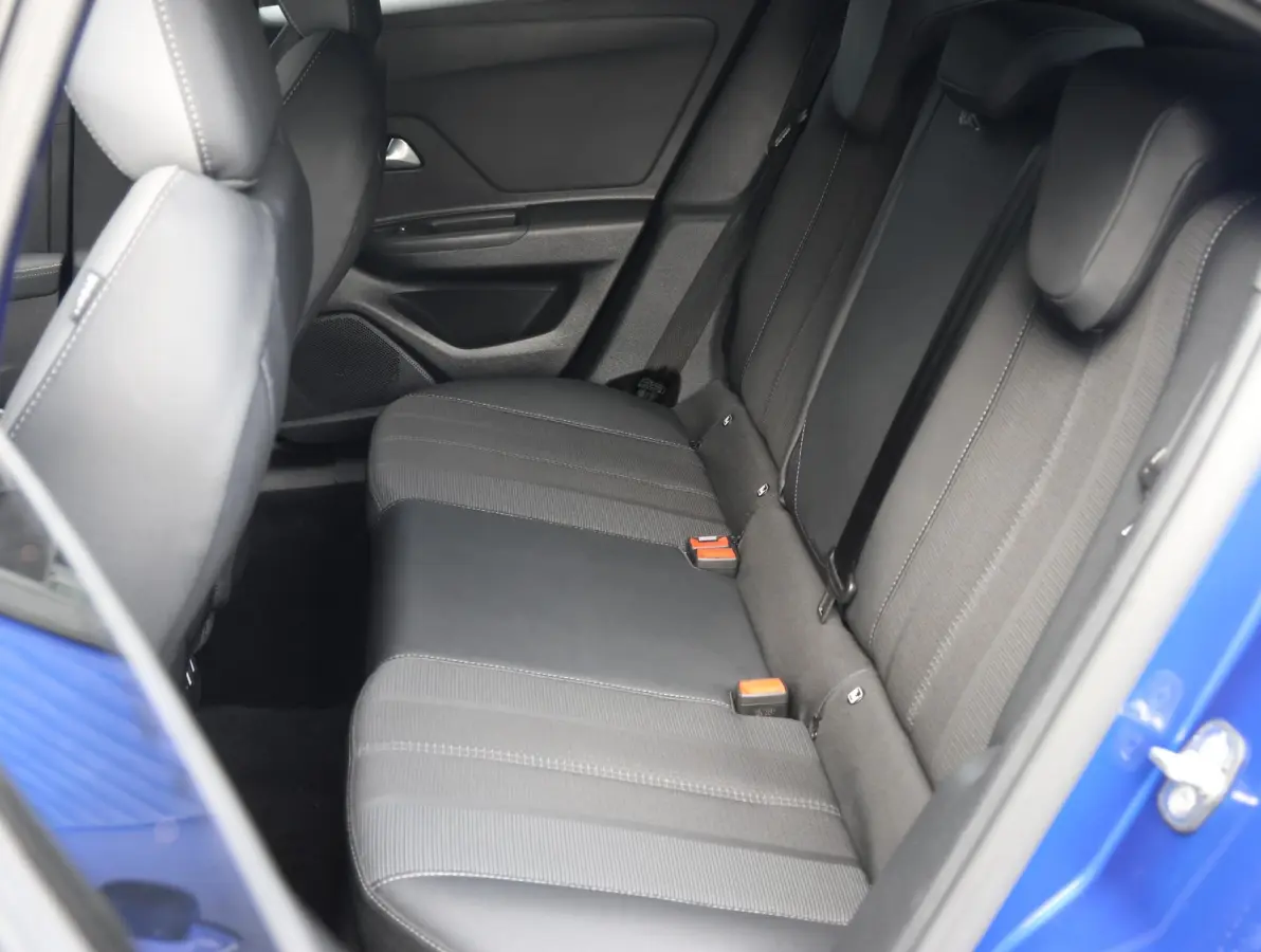 1.2 Turbo Hybrid GS | Draadloos Apple Carplay en Android Auto | Camera | Dodehoek detectie