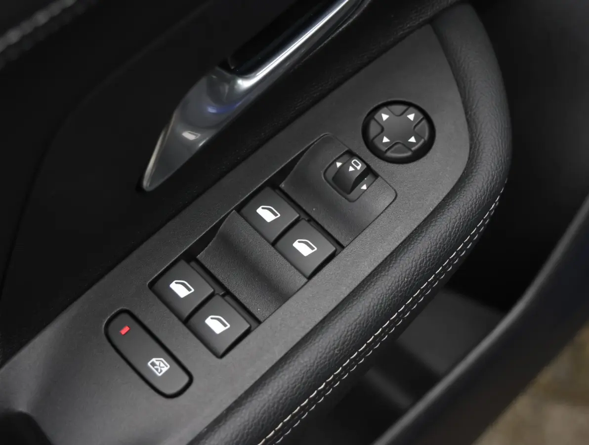 1.2 Turbo Hybrid GS | Draadloos Apple Carplay en Android Auto | Camera | Dodehoek detectie