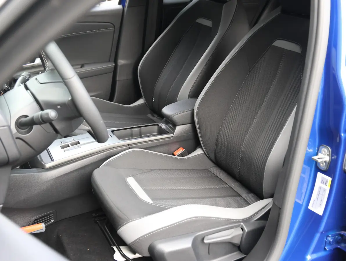 1.2 Turbo Hybrid GS | Draadloos Apple Carplay en Android Auto | Camera | Dodehoek detectie