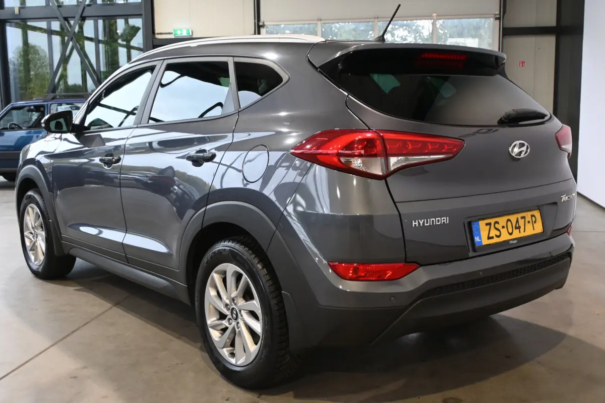 1.6 GDi Premium Clima Cruise Navigatie LED Stoelverwarming PDC Inruil Mogelijk!
