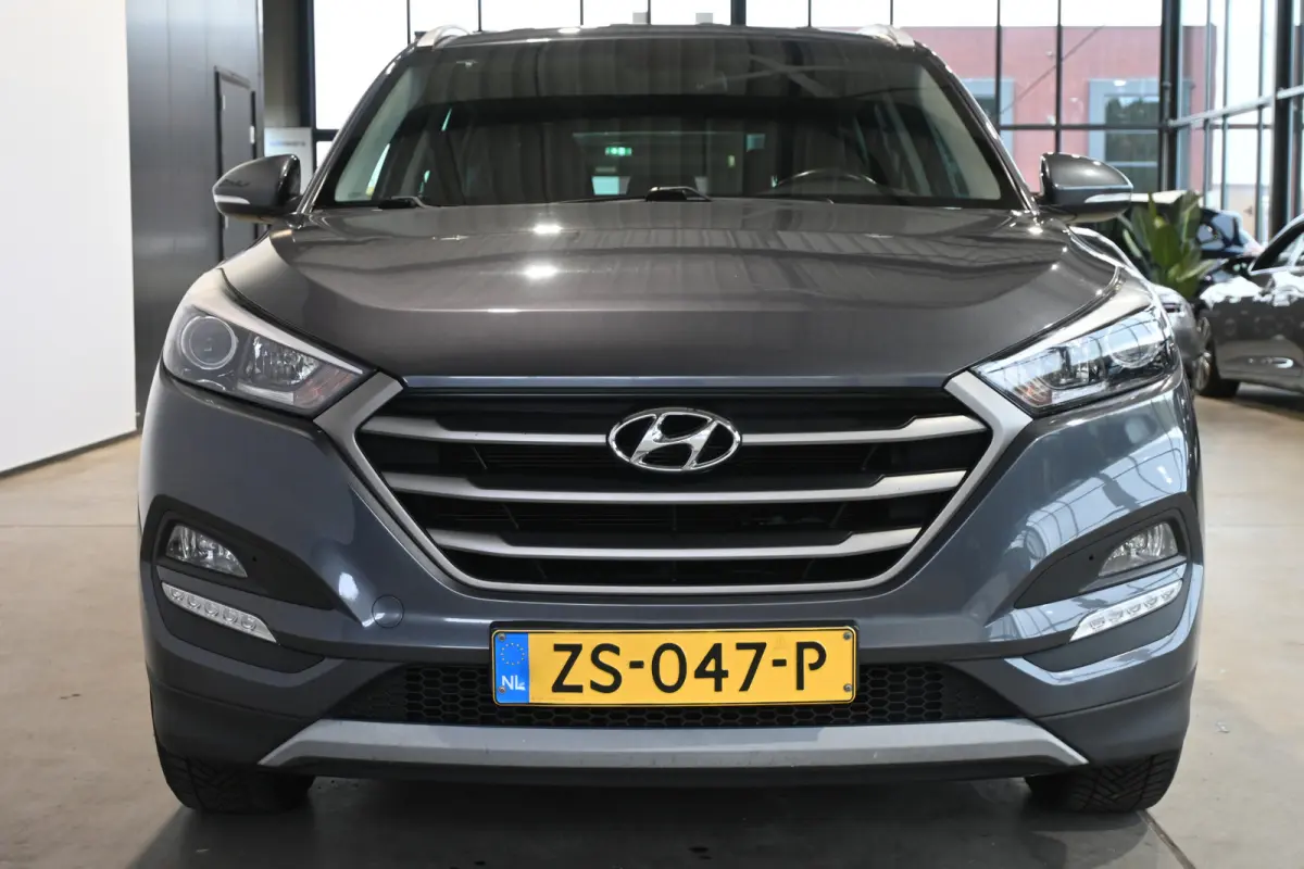 1.6 GDi Premium Clima Cruise Navigatie LED Stoelverwarming PDC Inruil Mogelijk!