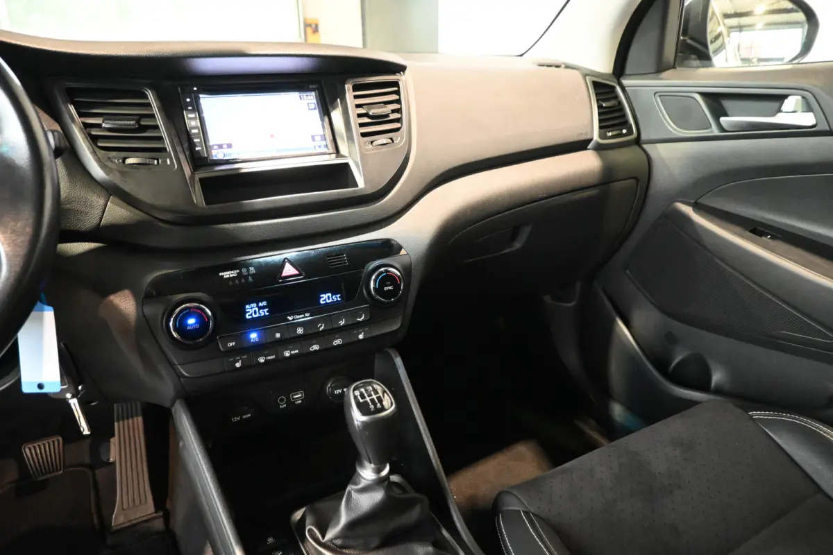1.6 GDi Premium Clima Cruise Navigatie LED Stoelverwarming PDC Inruil Mogelijk!