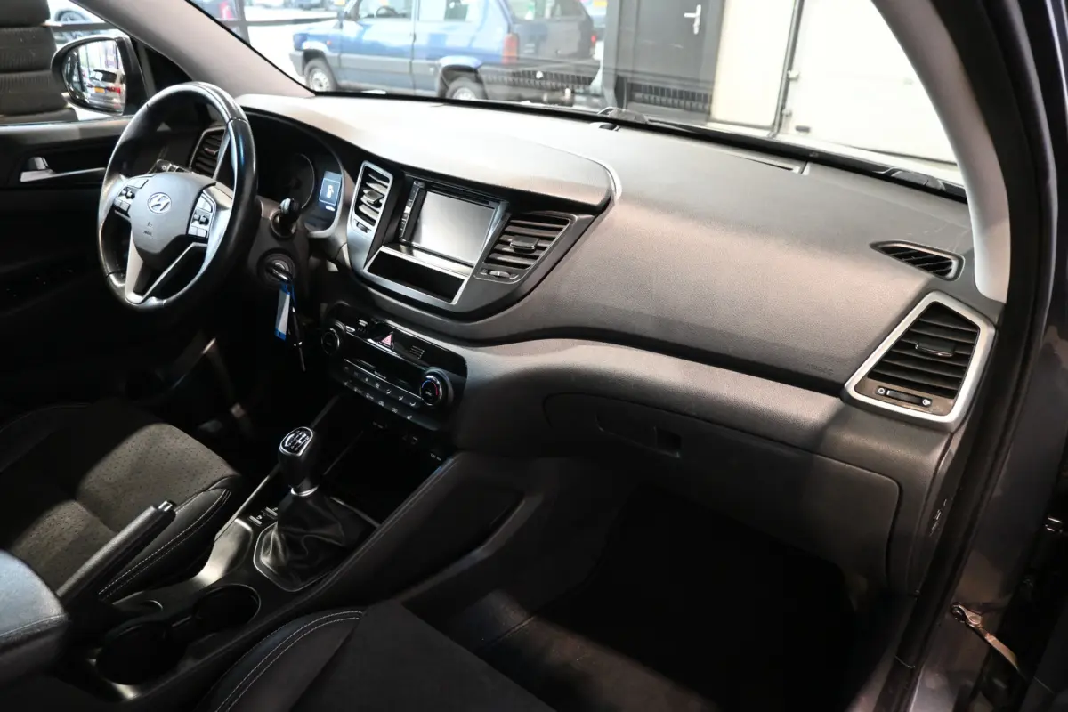 1.6 GDi Premium Clima Cruise Navigatie LED Stoelverwarming PDC Inruil Mogelijk!