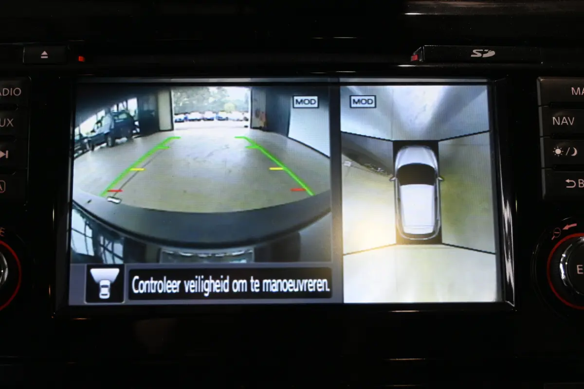 1.2 N-Connecta Clima Cruise Panoramadak Navigatie Camera PDC Afneembare Trekhaak Inruil Mogelijk!