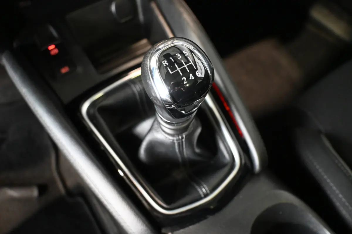1.2 N-Connecta Clima Cruise Panoramadak Navigatie Camera PDC Afneembare Trekhaak Inruil Mogelijk!