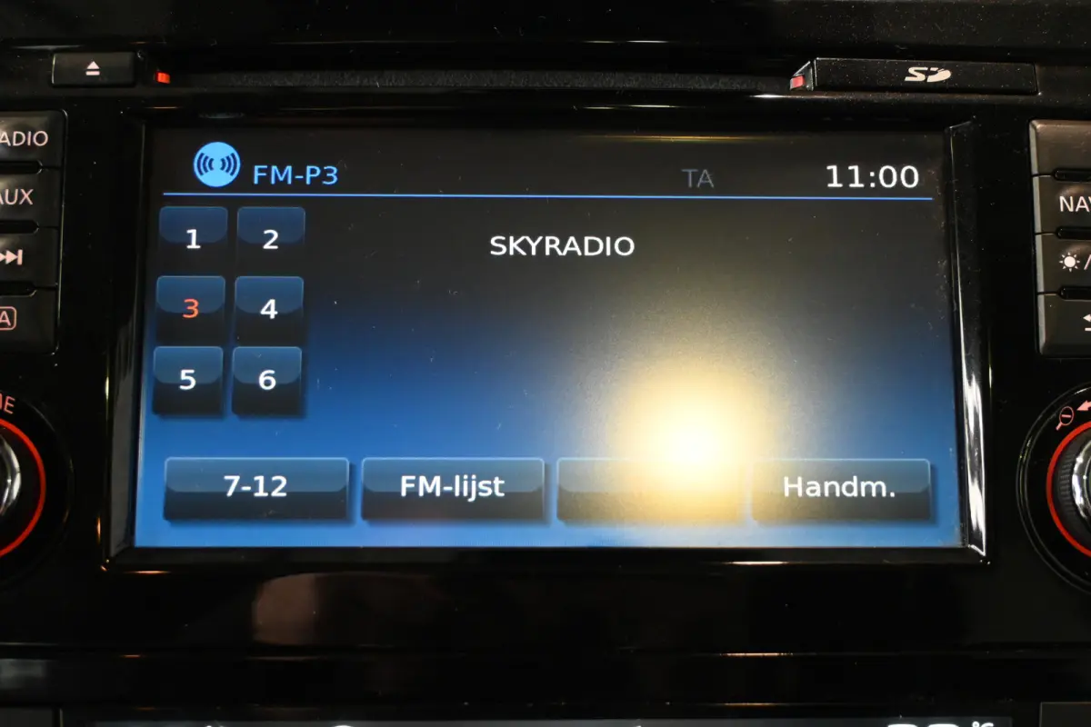1.2 N-Connecta Clima Cruise Panoramadak Navigatie Camera PDC Afneembare Trekhaak Inruil Mogelijk!