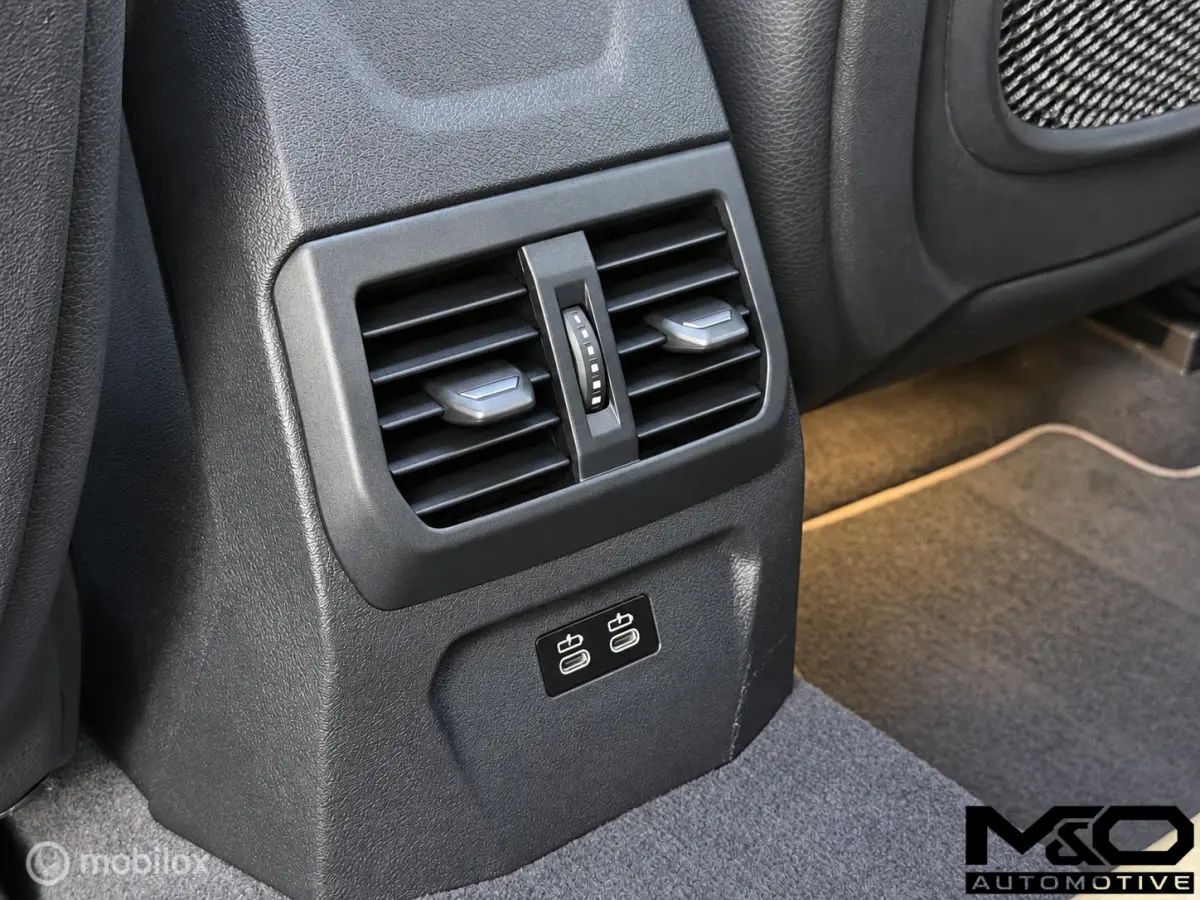 118i Sport High Executive |PANO |STOELVW |CAMERA