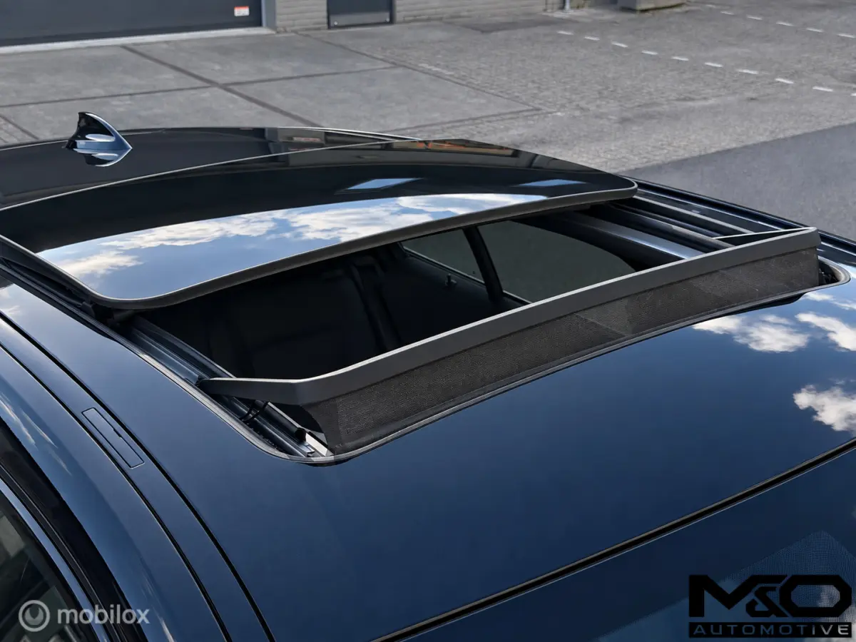 118i Sport High Executive |PANO |STOELVW |CAMERA