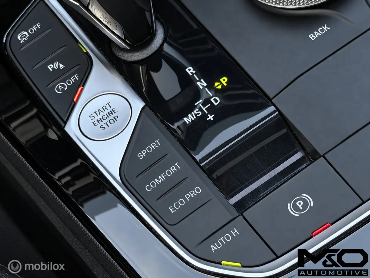 118i Sport High Executive |PANO |STOELVW |CAMERA