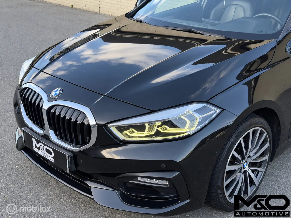 118i Sport High Executive |PANO |STOELVW |CAMERA