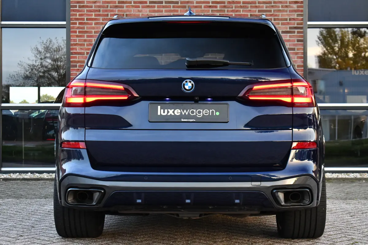 xDrive45e M-Sport Skylounge M-zetels ACC 360 H/K Massage-Ventilatie 4WS 22inch