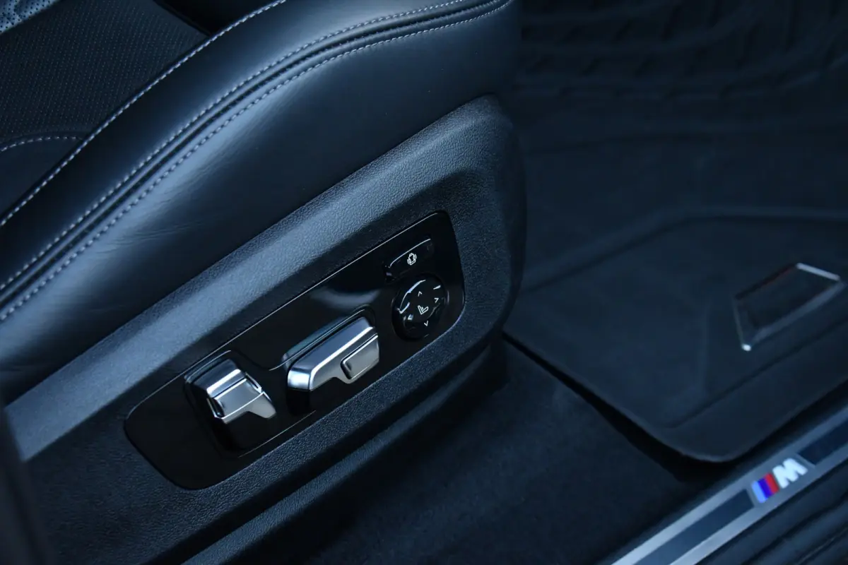 xDrive45e M-Sport Skylounge M-zetels ACC 360 H/K Massage-Ventilatie 4WS 22inch