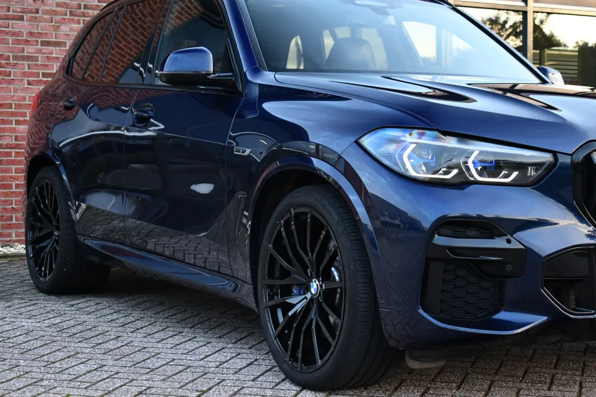 xDrive45e M-Sport Skylounge M-zetels ACC 360 H/K Massage-Ventilatie 4WS 22inch