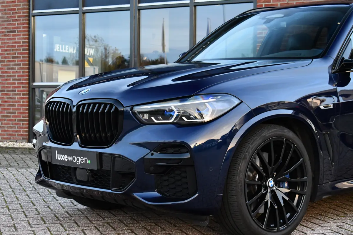 xDrive45e M-Sport Skylounge M-zetels ACC 360 H/K Massage-Ventilatie 4WS 22inch
