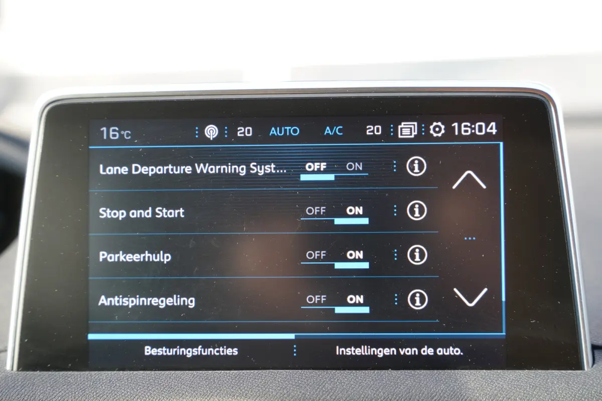 1.2 PureTech Allure 131pk | Automaat | Apple Carplay/Android Auto | Cruise control | Electronic climate control | Lichtmetalen velgen 18" | Parkeersensor voor en achter | Verkeersbord detect