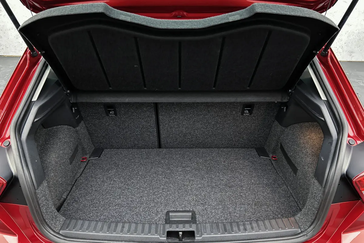 1.0 TSI Style Business Intense | Camera | Adaptieve cruise control | Navigatie