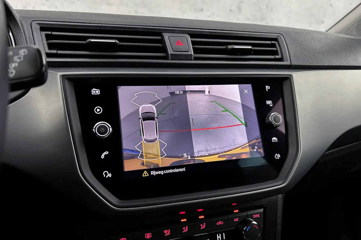 1.0 TSI Style Business Intense | Camera | Adaptieve cruise control | Navigatie