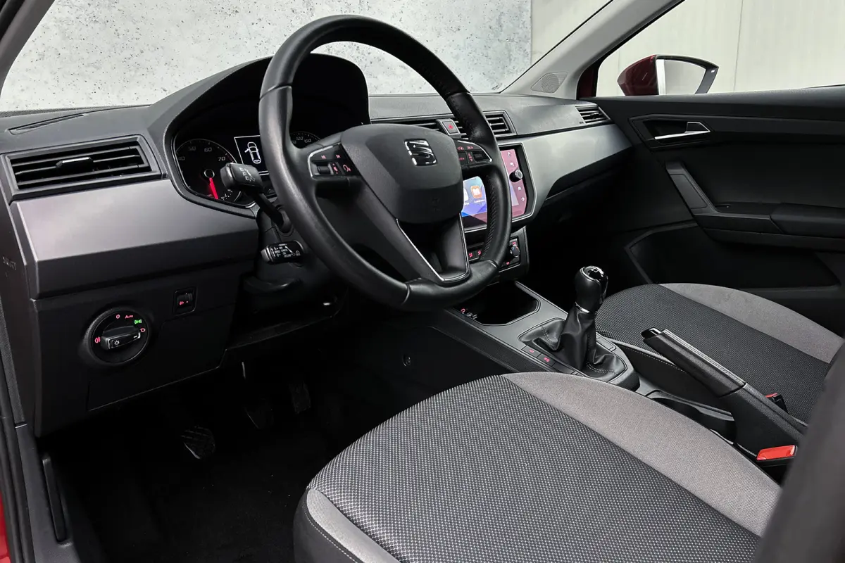 1.0 TSI Style Business Intense | Camera | Adaptieve cruise control | Navigatie