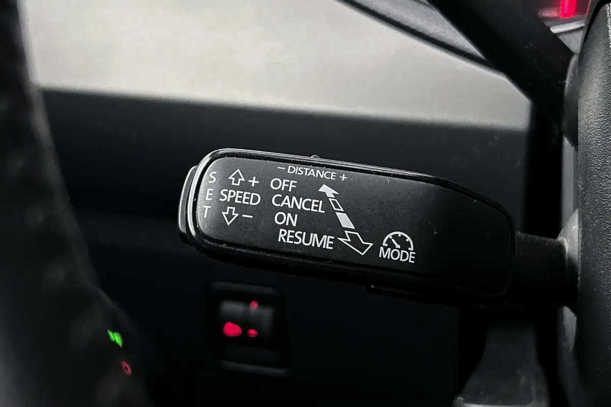1.0 TSI Style Business Intense | Camera | Adaptieve cruise control | Navigatie