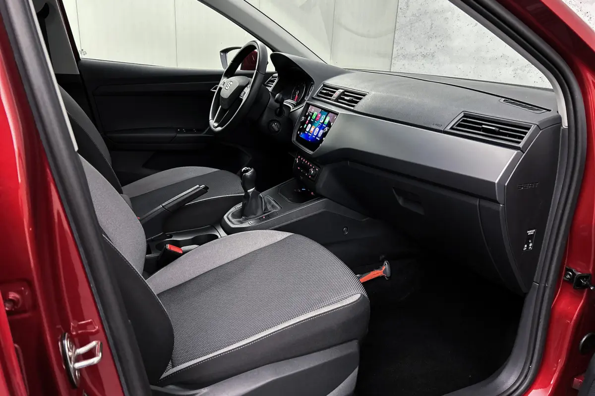 1.0 TSI Style Business Intense | Camera | Adaptieve cruise control | Navigatie