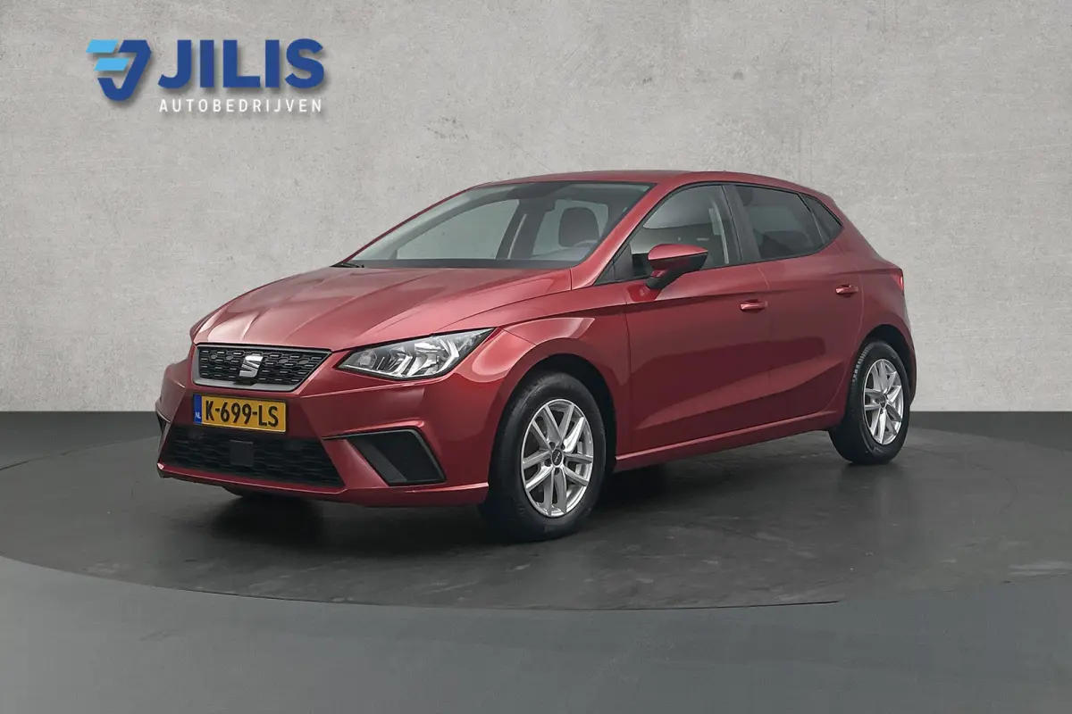 1.0 TSI Style Business Intense | Camera | Adaptieve cruise control | Navigatie