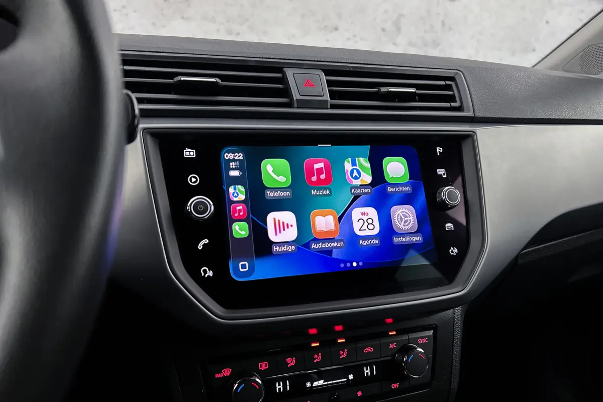 1.0 TSI Style Business Intense | Camera | Adaptieve cruise control | Navigatie