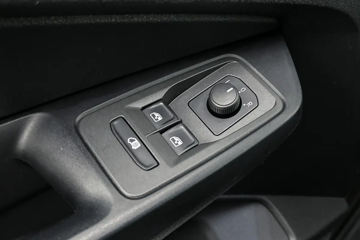 2.0 TDI Comfort | Cruise control | Lichtmetalen velgen | Airco | Parkeersensoren