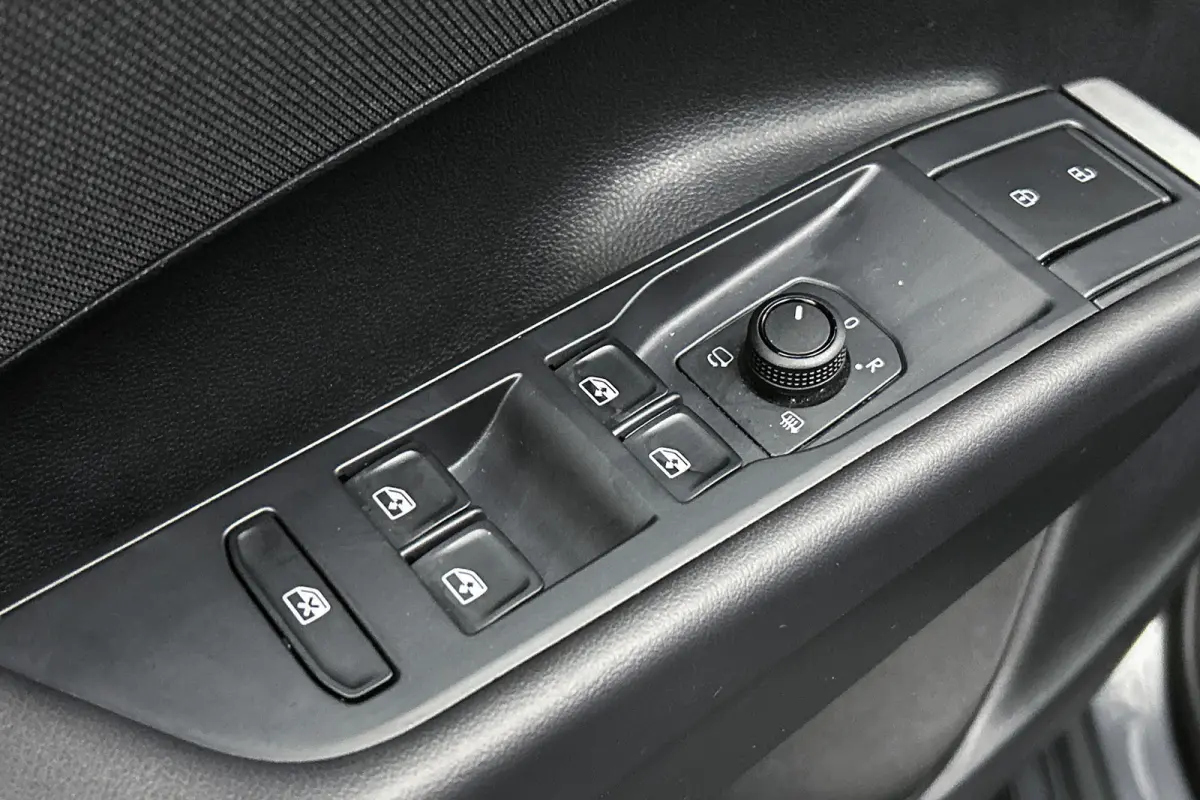 1.5 Life eTSI | Camera | Adaptieve cruise control | Stoelverwarming | LED koplampen