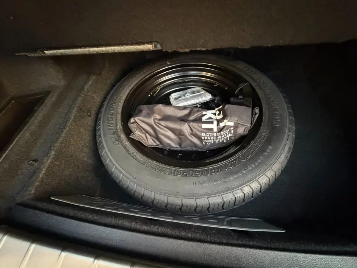 XDrive25i Centennial High Executive / Pano / Head-Up / Camera / Harman Kardon / Trekhaak / Sportleder / Zeer nette Auto !!.
