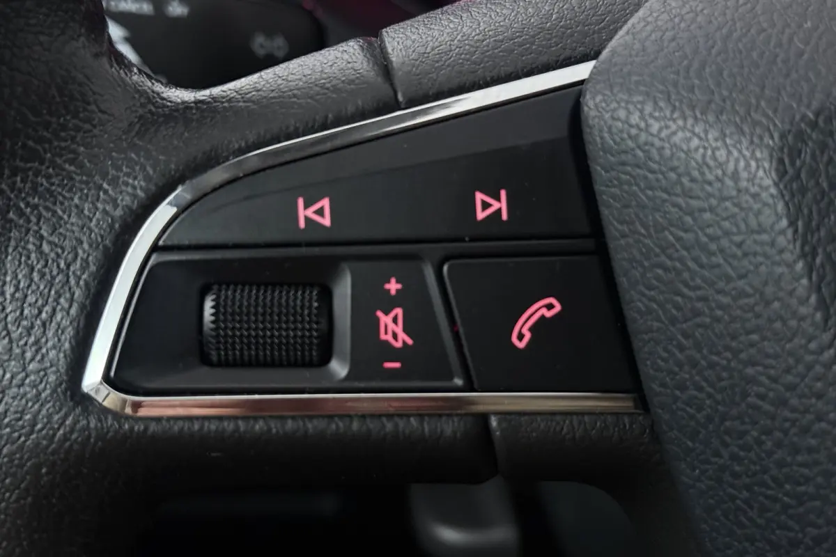 1.0 EcoTSI Style Connect