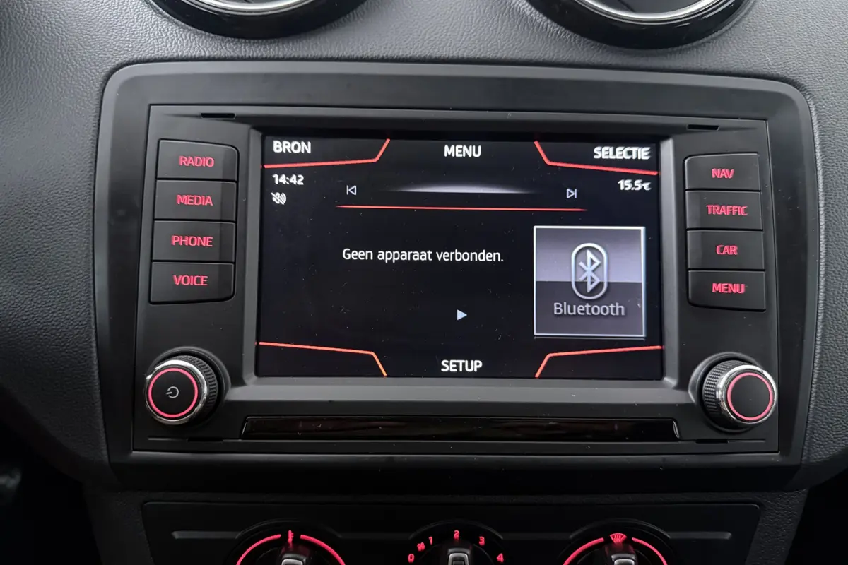 1.0 EcoTSI Style Connect