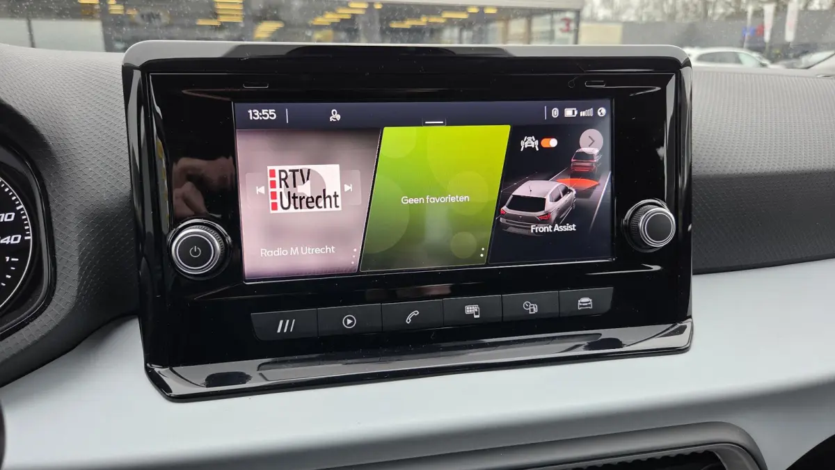 1.0 EcoTSI Style Carplay Cruise Control Climate Control LED Koplampen