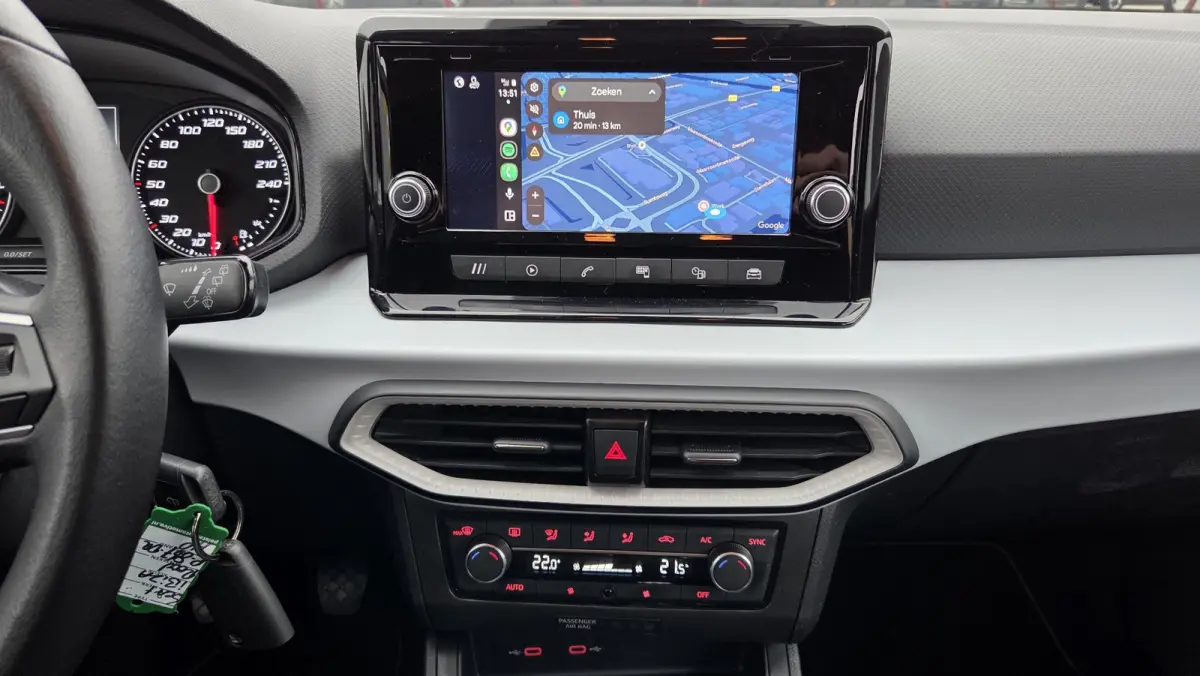 1.0 EcoTSI Style Carplay Cruise Control Climate Control LED Koplampen