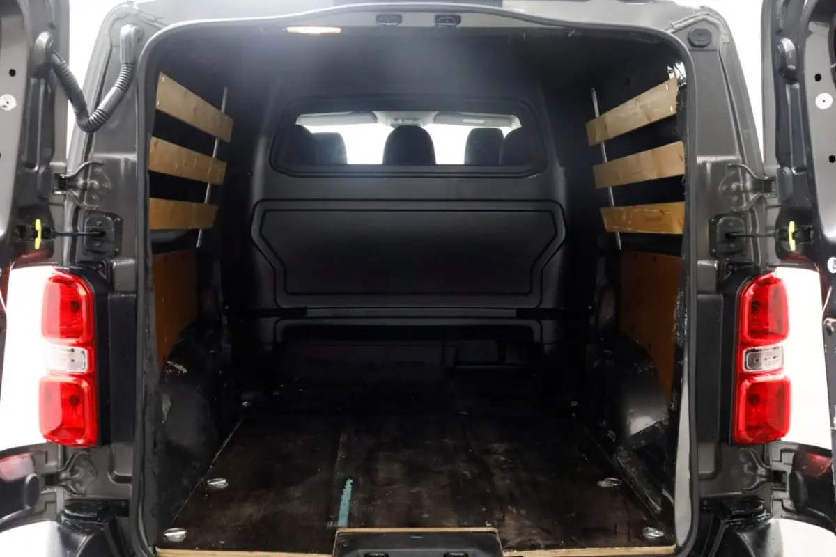 2.0 BlueHDI 120pk Lang Automaat D.C. Navi/Camera/HUD/2x Schuifdeur 04-2021