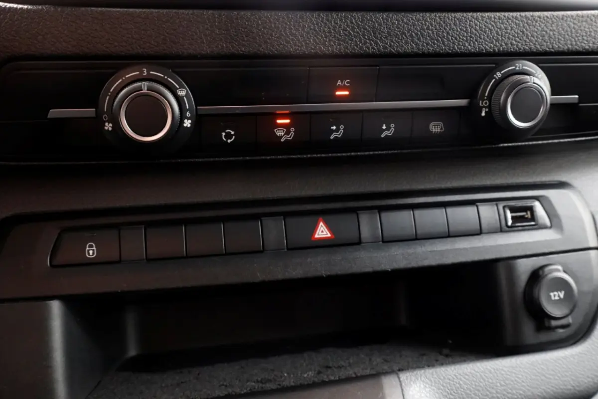 2.0 BlueHDI 120pk Lang Automaat D.C. Navi/Camera/HUD/2x Schuifdeur 04-2021