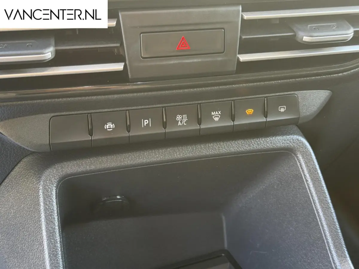 L2 2.0 122PK EcoBlue Automaat LED Carplay