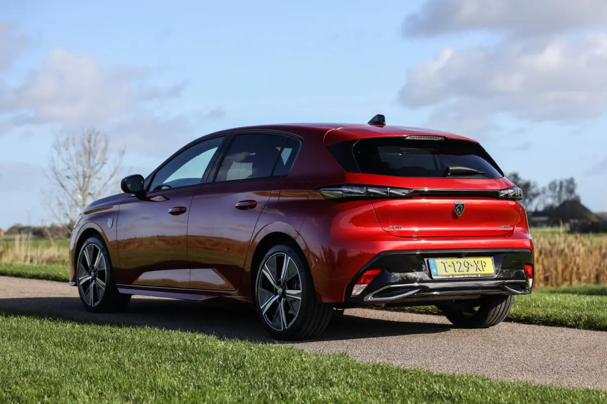 1.6 Plug-in Hybrid 225PK GT ✅ LED ✅ 360 ✅ ACC